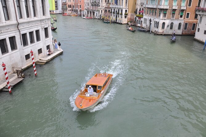 Private Tour Murano and Burano - Burano with lace and color: how 90 minutes really plays out