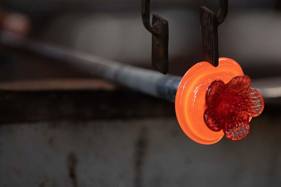 Private tour to Murano with Hotel pick up and glass factory - Meeting your guide and what to expect in the first minutes