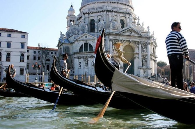 Private Tour: Venice Gondola Ride with Serenade - Private Gondola Basics: 2–3 people, licensed gondolier, and no hotel pickup