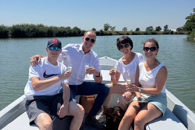 Private tour with typical boat in Venice & islands with Prosecco - Burano’s hour of color: photos, lace, and a relaxed village mood