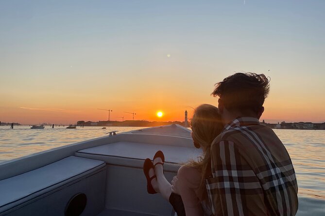 Private tour with typical boat in Venice & islands with Prosecco - Price and value: what $180.44 per person gets you