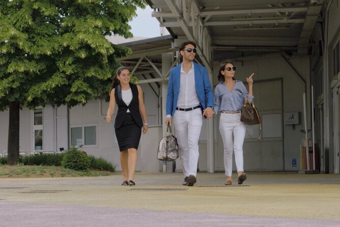Private Transfer from Venice Airport to Venice - Finding your driver at Marco Polo Airport without stress