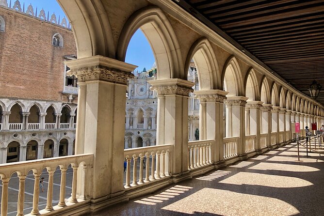 Private Venice Family Tour with Saint Mark’s & Doge’s Palace - The Treasure Hunt Booklet and Prizes: How It Works for Different Ages