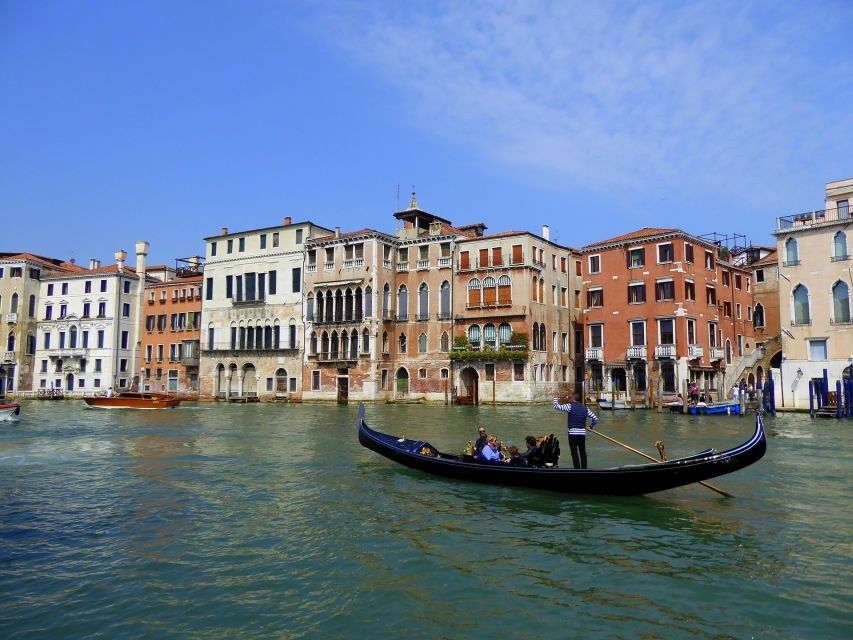 Private Venice Walking Tour and Gondola Ride - Campo San Luca, the Center Marker, Ponte del Ovo, and Campo San Salvador