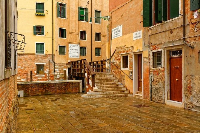 Private Walking Tour: Cannaregio and the Jewish Ghetto - Stop 2 in Ghetto Ebraico: Synagogues, Specialized Guides, and the Real Meaning of Ghetto
