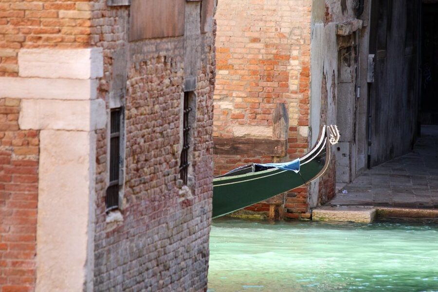 Private Walking Tour in Venice - Meeting Between the Two Columns on St. Mark’s Square