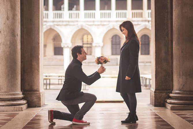 Professional Photographer in Venice, Italy - Piazza San Marco meeting point: easy start, easy finish