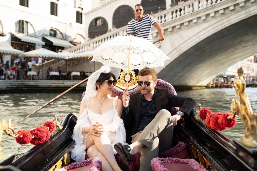 Professional Photoshoot in Venice - Practical Tips So Your Shoot Looks Effortless