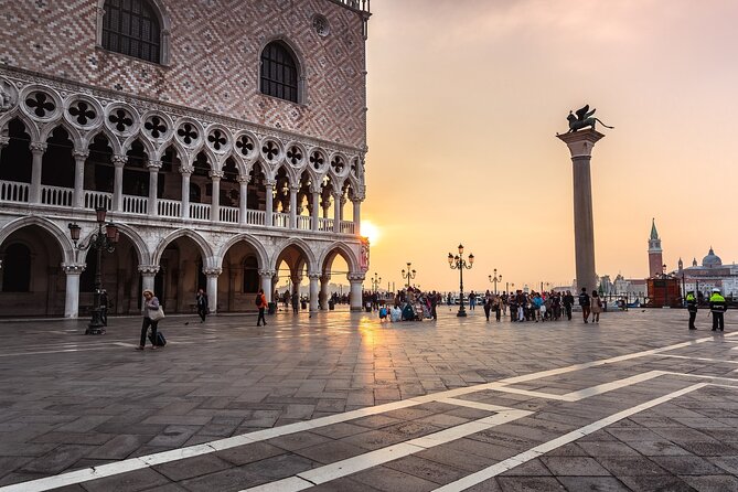 Public tour: Doge's Palace with St. Mark's Basilica & Gondolas - Key things to know before you go