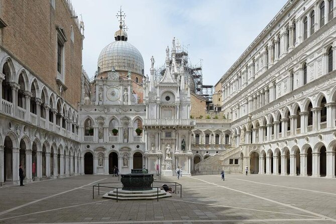 Public tour: Doge's Palace with St. Mark's Basilica & Gondolas - Gondola time on the Grand Canal: relaxing, but it’s not a private cruise