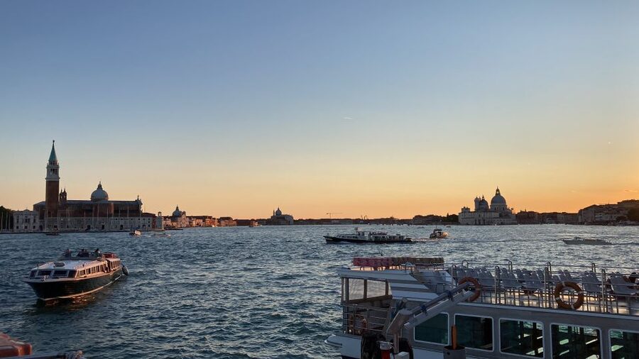 Punta Sabbioni - Venice at Sunset: Boat Tour with Aperitif - Meeting Point at Punta Sabbioni: Pier 5 Near All’Ancora