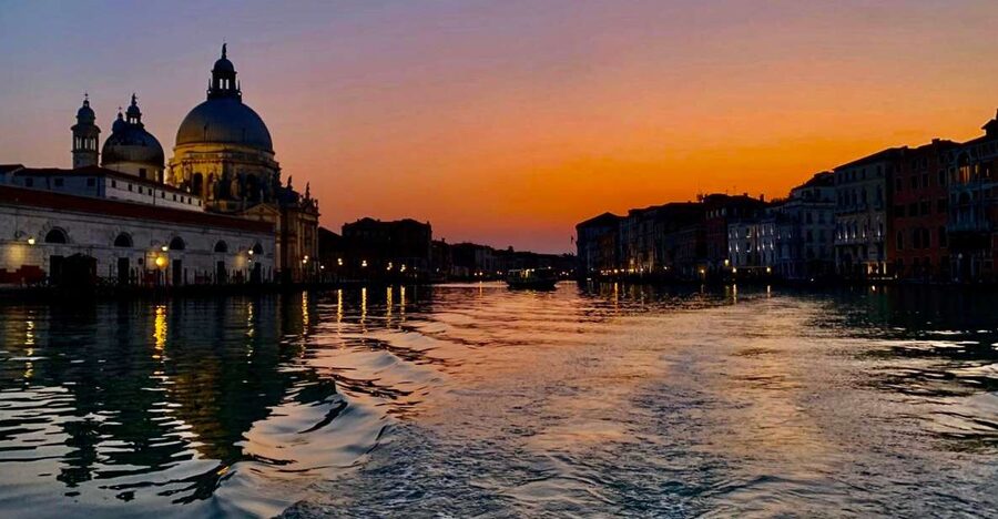 Punta Sabbioni - Venice at Sunset: Boat Tour with Aperitif - Weather Reality: When Rain Shows Up, You Still Have a Plan