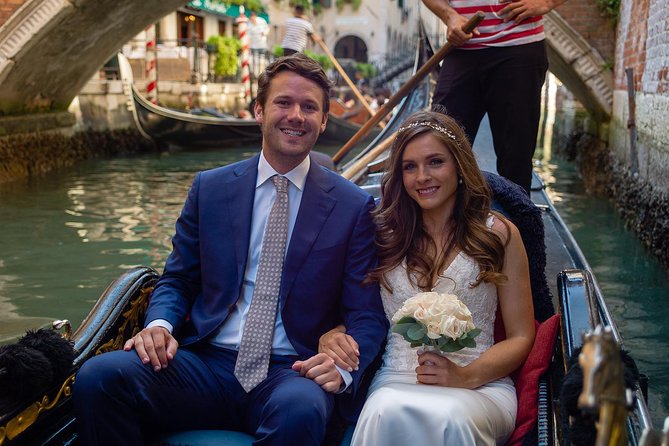 Renew your wedding vows on a romantic gondola - The Gondola Ride: Grand Views, Then Quiet for Vows
