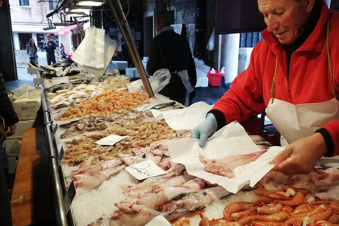 Rialto Market & Seafood Cooking Class in Murano - The Gondola Ferry Crossing Canal Grande (and the Walk to Fondamente Nuove)