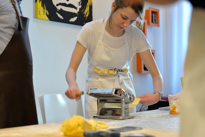 Rialto Market Tour with Hands on Cooking Class, Wine & Tiramisu - Cannaregio walking time: why it’s part of the experience