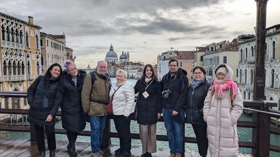 Rialto Street Food Tour & Stories: A Taste of Venice - Practical Tips to Make Your Rialto Walk Feel Easy