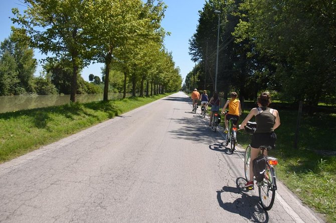 Riviera del Brenta Bike Tour - Squero Monumentale di Dolo: the river’s boat-building legacy stop