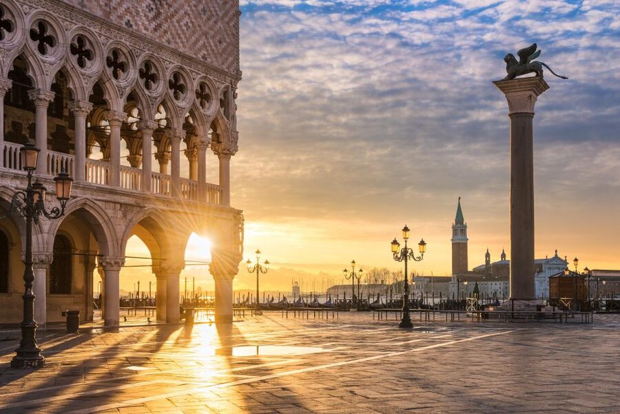 Saint Mark Basilica Priority Access & Audio Guide Option - Key things I’d want you to notice first