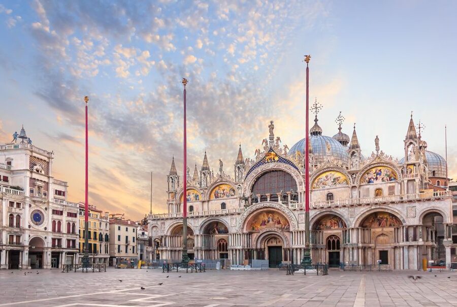 Saint Mark Basilica Priority Access & Audio Guide Option - Meeting Point Under the Blue Clock Tower: How to Start Smoothly
