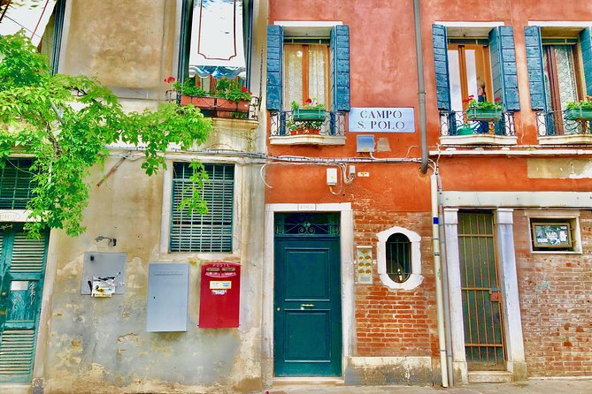 San Polo, Rialto & Frari: 2-Hour Private Walking Tour in Venice - Ponte di Rialto: the view is the easy part