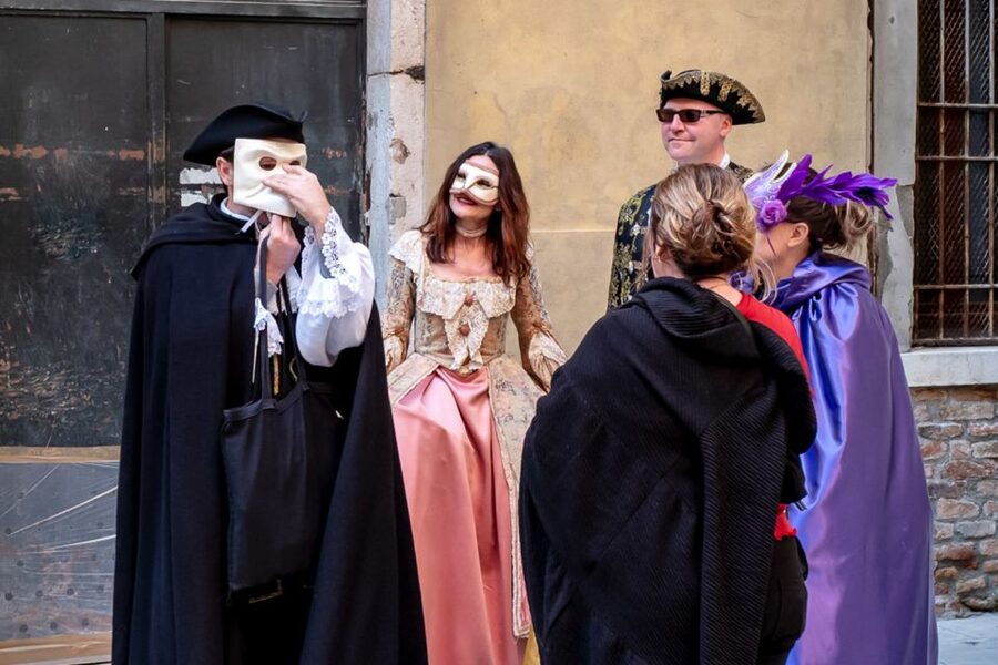 Secrets of Venice Carnival and Life of Casanova Tour - Key things you’ll notice on this Casanova & Carnival walk