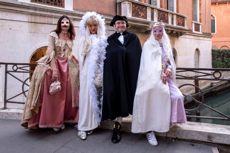 Secrets of Venice Carnival and Life of Casanova Tour - Masks explained: secrecy, status, and the craft behind them
