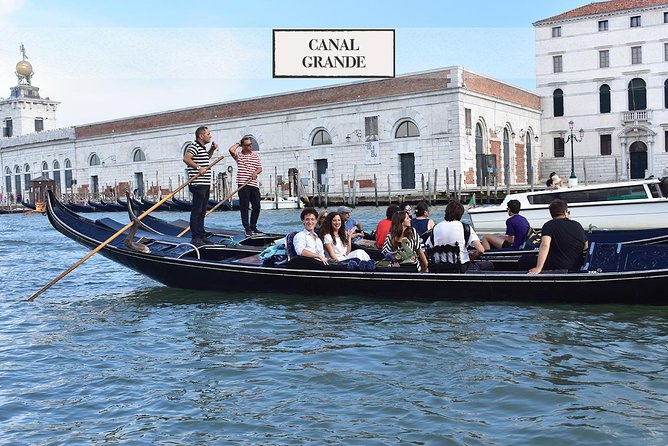 Shared Gondola Ride in Venice through enchanting Bridge of Sighs - The route you float past: how to spot what matters