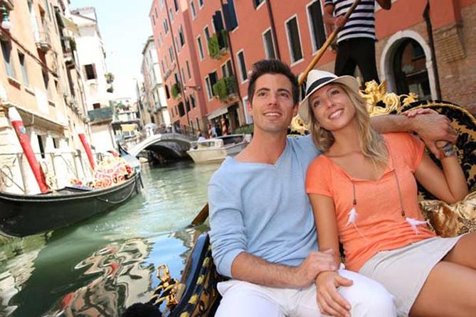Skip the Line: Best of Venice Private Tour Including San Marco Doges' Palace and Gondola Ride - Piazza San Marco: the meeting that sets the tempo