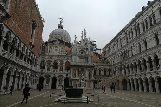Skip-the-Line Venice Private Tour Including St Mark Doges Palace & Gondola Ride - Piazza San Marco Meet-Up: Getting Oriented Without Wasting Minutes