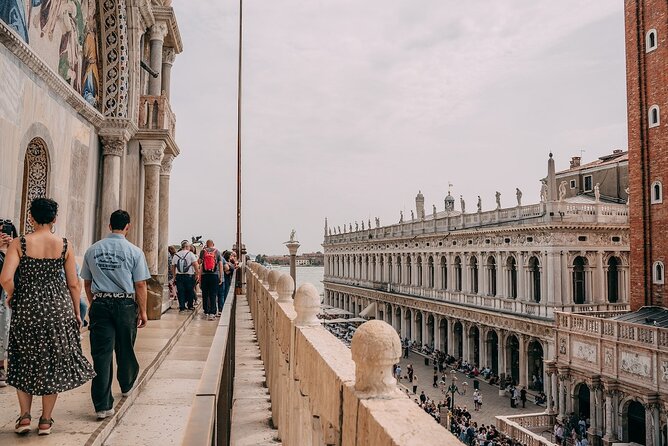 Small-group Saint Mark’s Basilica Priority Access - Small Group Size: Why Up to 20 People Feels Better