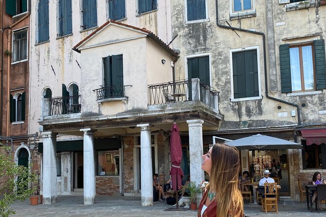 Small Group Tour Historical and Charming Venice Jewish Ghetto - Two hours, max 10: the pacing that helps the stories stick