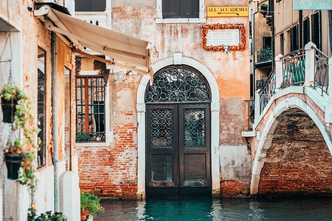 Small Group Tour to Venice departing from Abano Terme - Lunch and cicchetti: how to eat without blowing your schedule