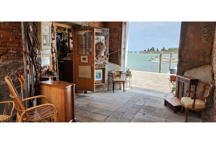 Spider-Man, The Tourist & all Movie Locations in Venice - Spider-Man Far From Home Scenes: Where the Camera Gets a Mission