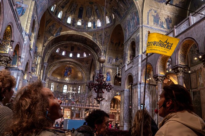 St. Mark’s Basilica Guided Tour with Venice Canals Gondola Ride - Who this tour fits best
