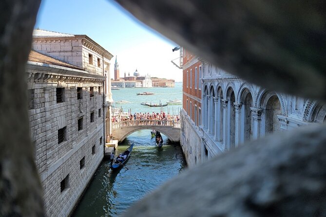 St Mark's, Doge's Palace, with Murano and Burano & Gondola Ride - Price and value: why $34 can work in Venice (and when it won’t)