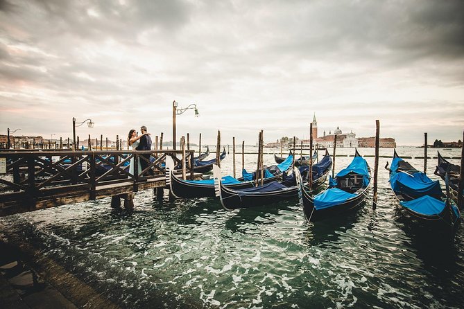 Sunrise Couple Photoshoot Tour - Calli and Character Corners: The Venice You’ll Actually Remember