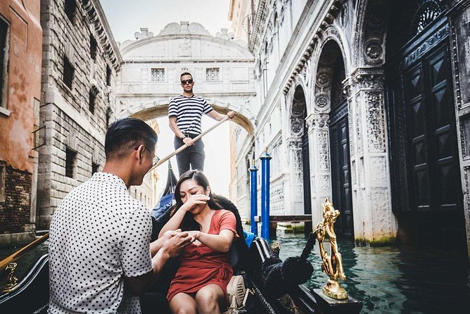 Sunrise Couple Photoshoot Tour - Price Value in Plain Terms (and Who Gets the Best Deal)