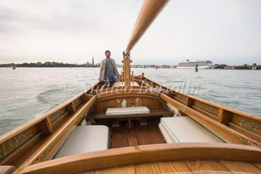 Sunset Venetian lagoon with prosecco - Why a Sunset Lagoon Cruise from Al Chioschetto Feels So Different