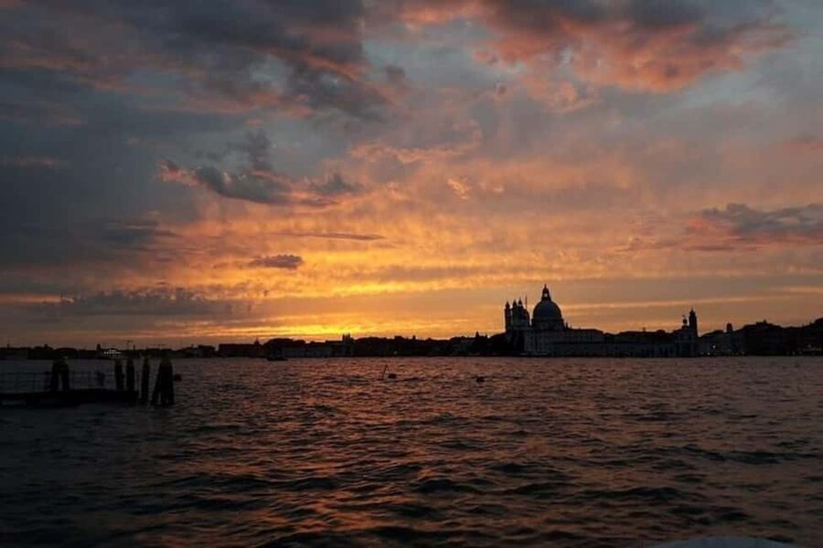 Sunset Venetian lagoon with prosecco - Giudecca Canal and Bacino di San Marco: The Views You Actually Want at Golden Hour