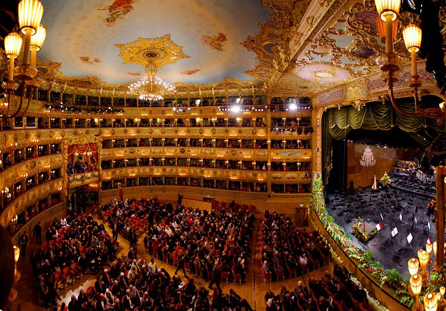 Teatro La Fenice Tour in Venice - Guides, Group Mix, and Pacing: How to Get the Most Out of 45 Minutes
