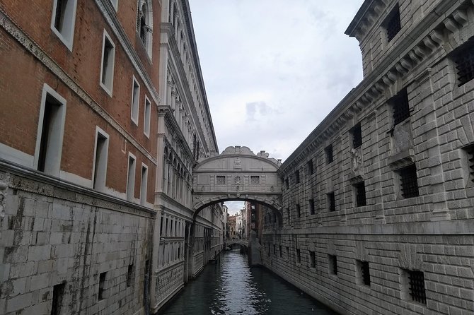 The Best of Venice and Murano with Saint Mark's Private Tour - Piazza San Marco: monuments, pace, and the one rule that affects entry