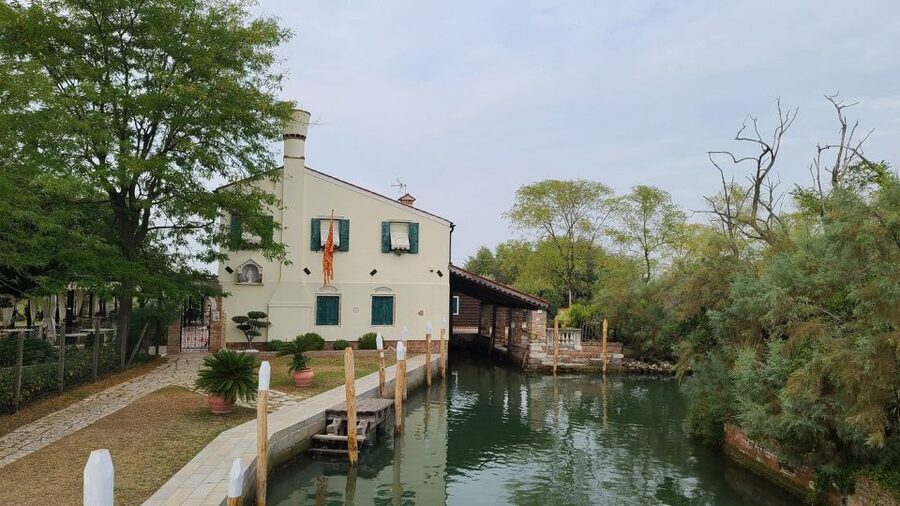 The gems of the lagoon. Torcello Burano Murano - Burano lace makers, fishers, and that skyline of color