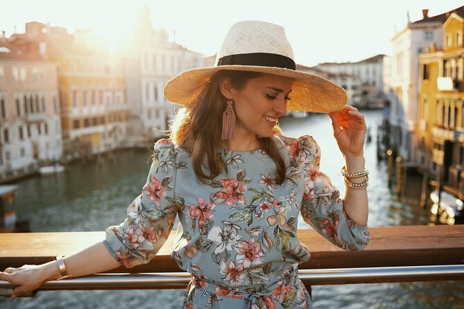 The Grand Canal & Rialto Bridge Private Photo Shoot - Grand Canal gondolas and architectural backdrops that actually frame you