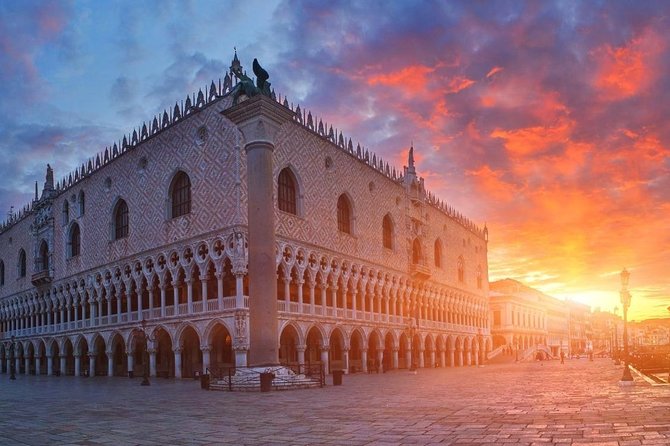 The Heart of Venice: Discover the City on Foot. - Radio system: how you hear the guide in real Venice noise
