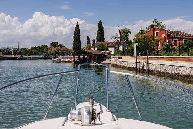 The Magic of the Venetian Lagoon - Small Group Boat Experience - The Gondola Portion: Calm Water Views, Shared Reality, and Timing Checks