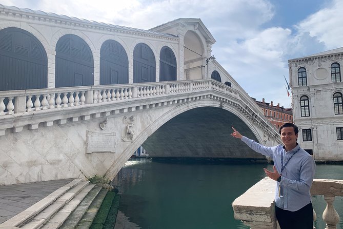 The Secret Venice + Cicheti & Wine Private Tour - San Polo Food Market Stop: Cicchetti at Historic Taps