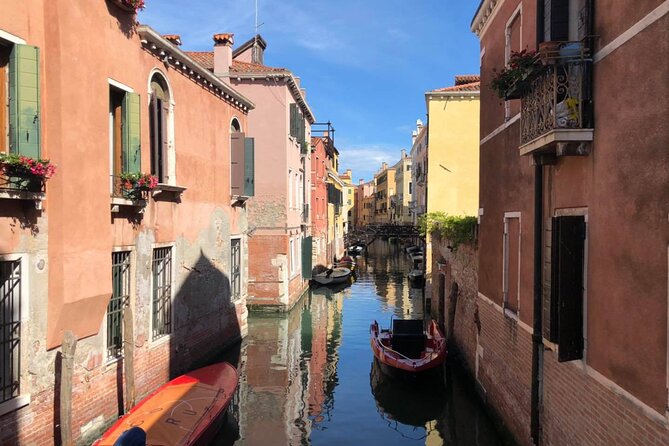 The Secrets of Venice - Private Tour - Squero dei Muti and Misericordia: Gondola-Maker Venice and a Softer Corner