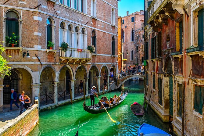 Tour Enchanting Venice Majestic City Walk and Gondola Ride - The Gondola Ride: 30 Minutes, Shared Boats, Real Canal Views