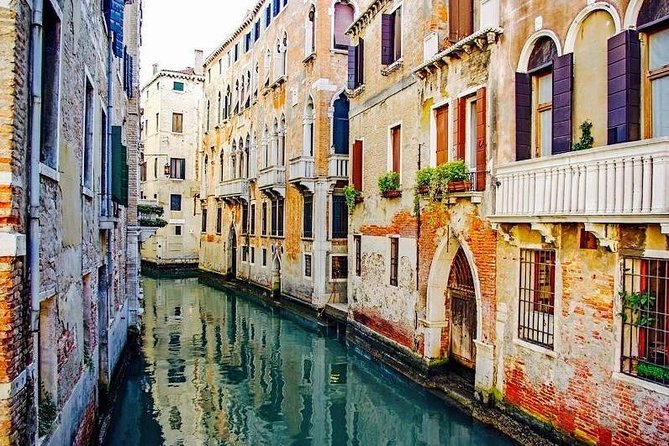 Tour of The Real Hidden Venice - Meeting at Hotel Antiche Figure and getting your bearings