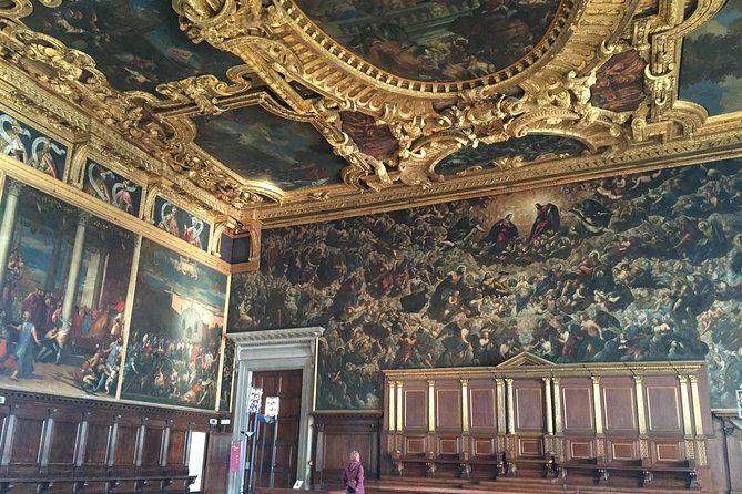 Tour of Venice in Doge's Palace and St Mark's Basilica - Price and Value: What $143.25 Buys You in Real Terms